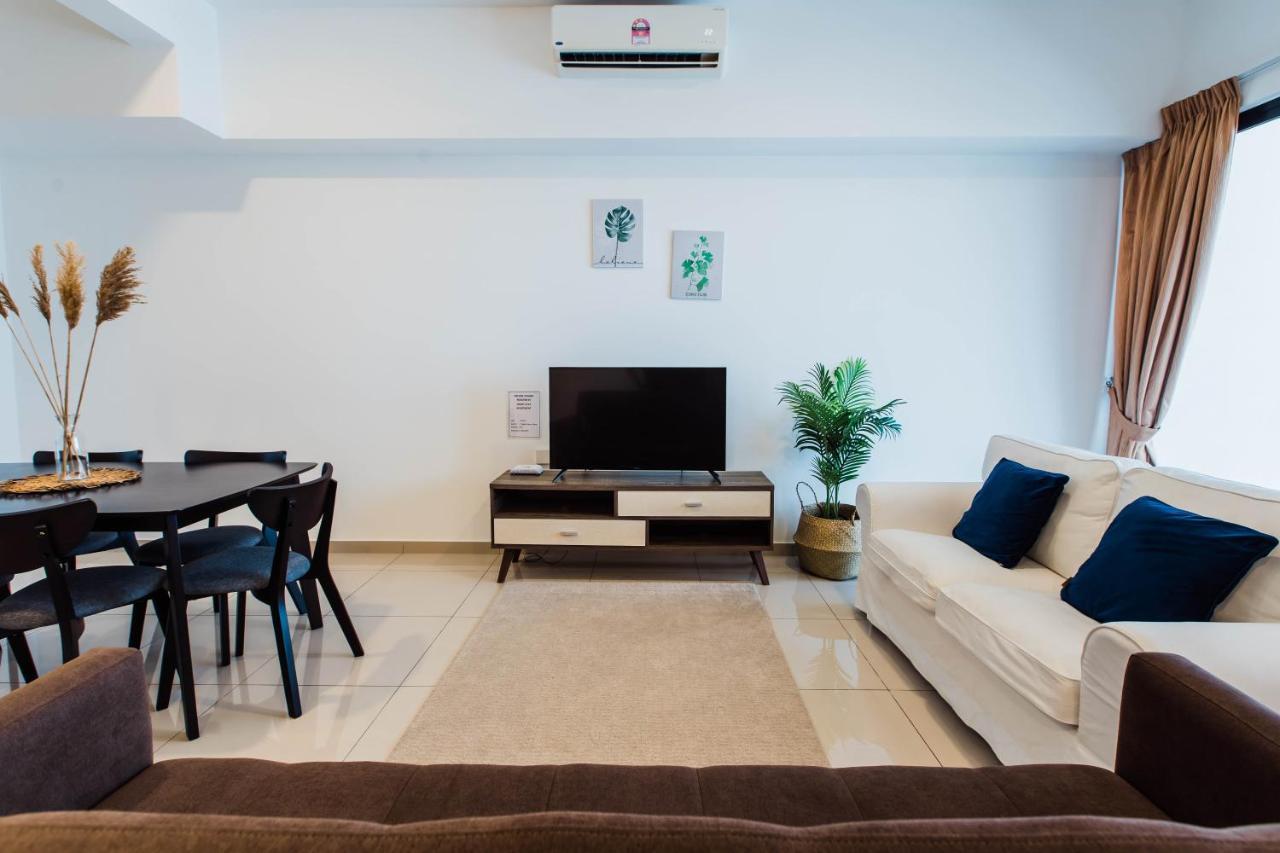 Cozy Homestay With Wifi @Encorp Strand Mall @Alpha Ivf Petaling Jaya Exterior photo