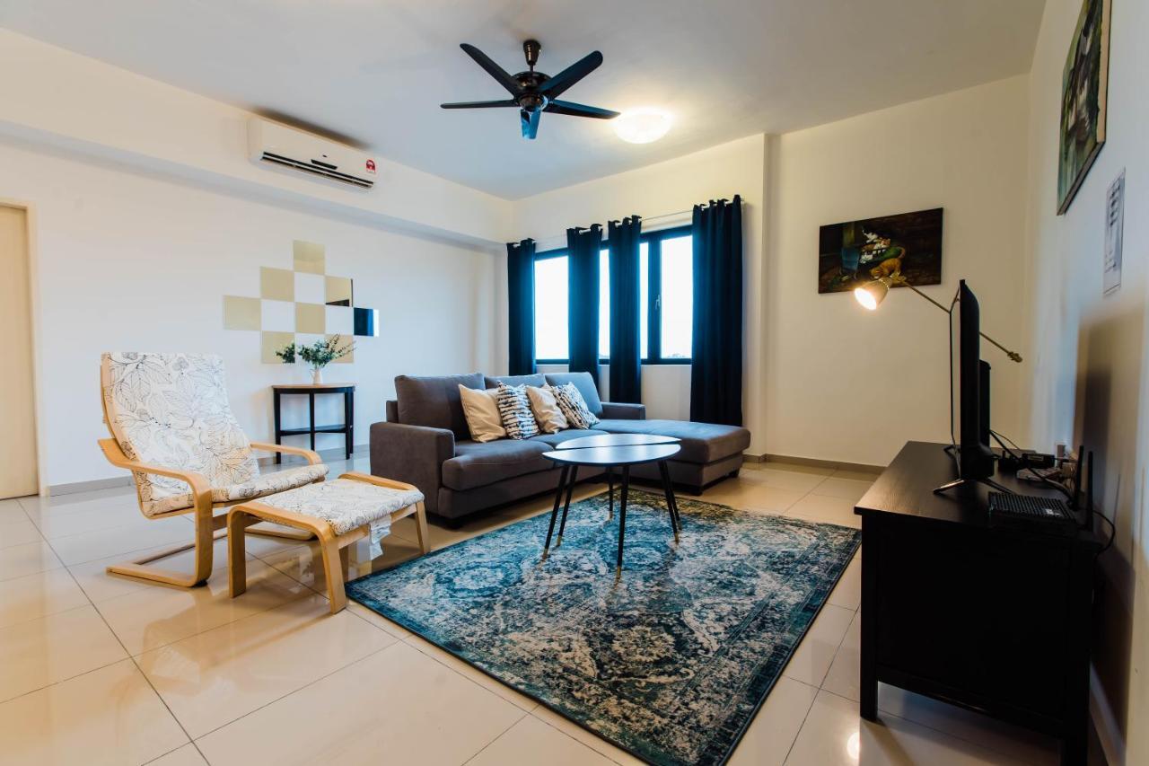 Cozy Homestay With Wifi @Encorp Strand Mall @Alpha Ivf Petaling Jaya Exterior photo